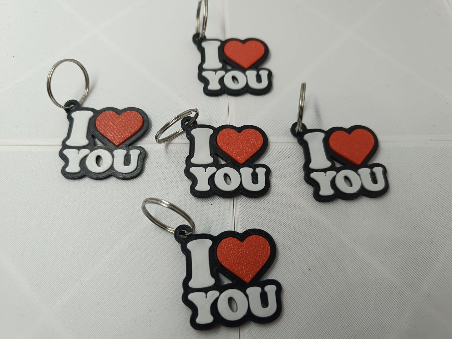 Porta-chaves “I ❤️ YOU” com Relevo — Amor que se sente 🔑❤️