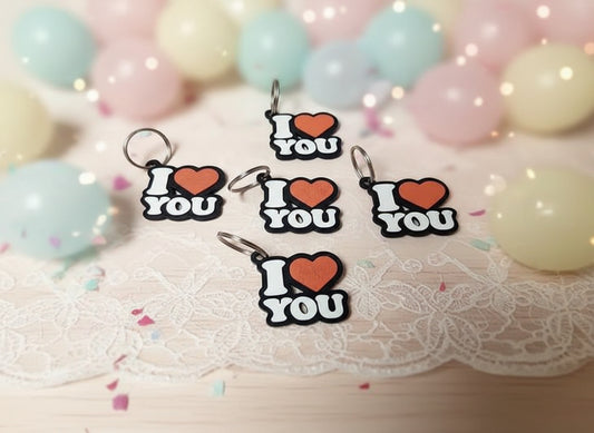 Porta-chaves “I ❤️ YOU” com Relevo — Amor que se sente 🔑❤️