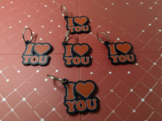 Porta-chaves “I ❤️ YOU” — Amor em cada detalhe 🔑❤️